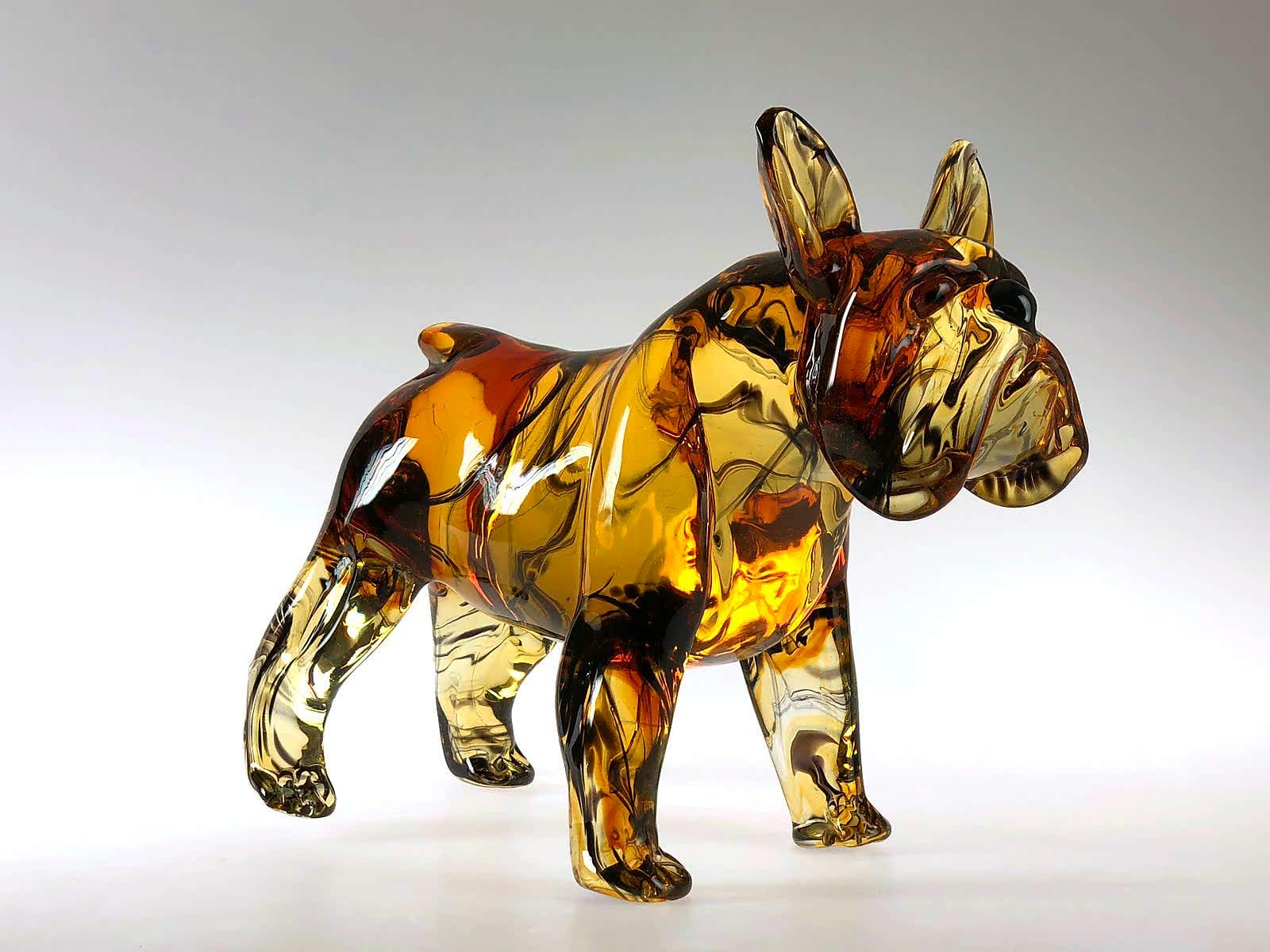 Scultura Bulldog ambra grande in vetro di murano L.39cm